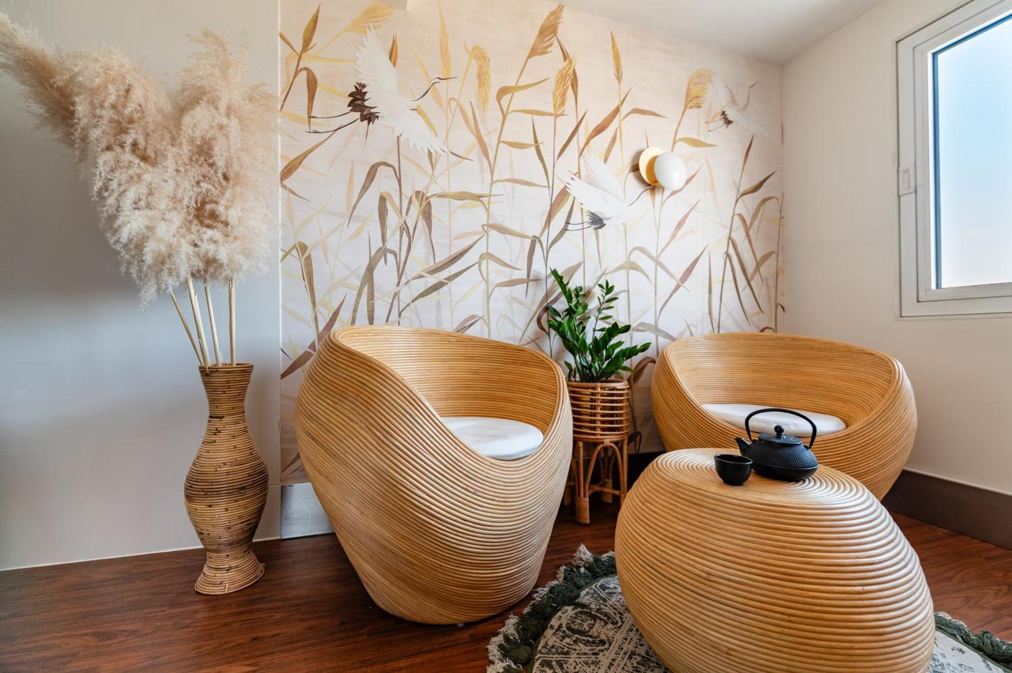 Novotel Warszawa Centrum Exterior foto "The interior of the house is decorated with bamboo."