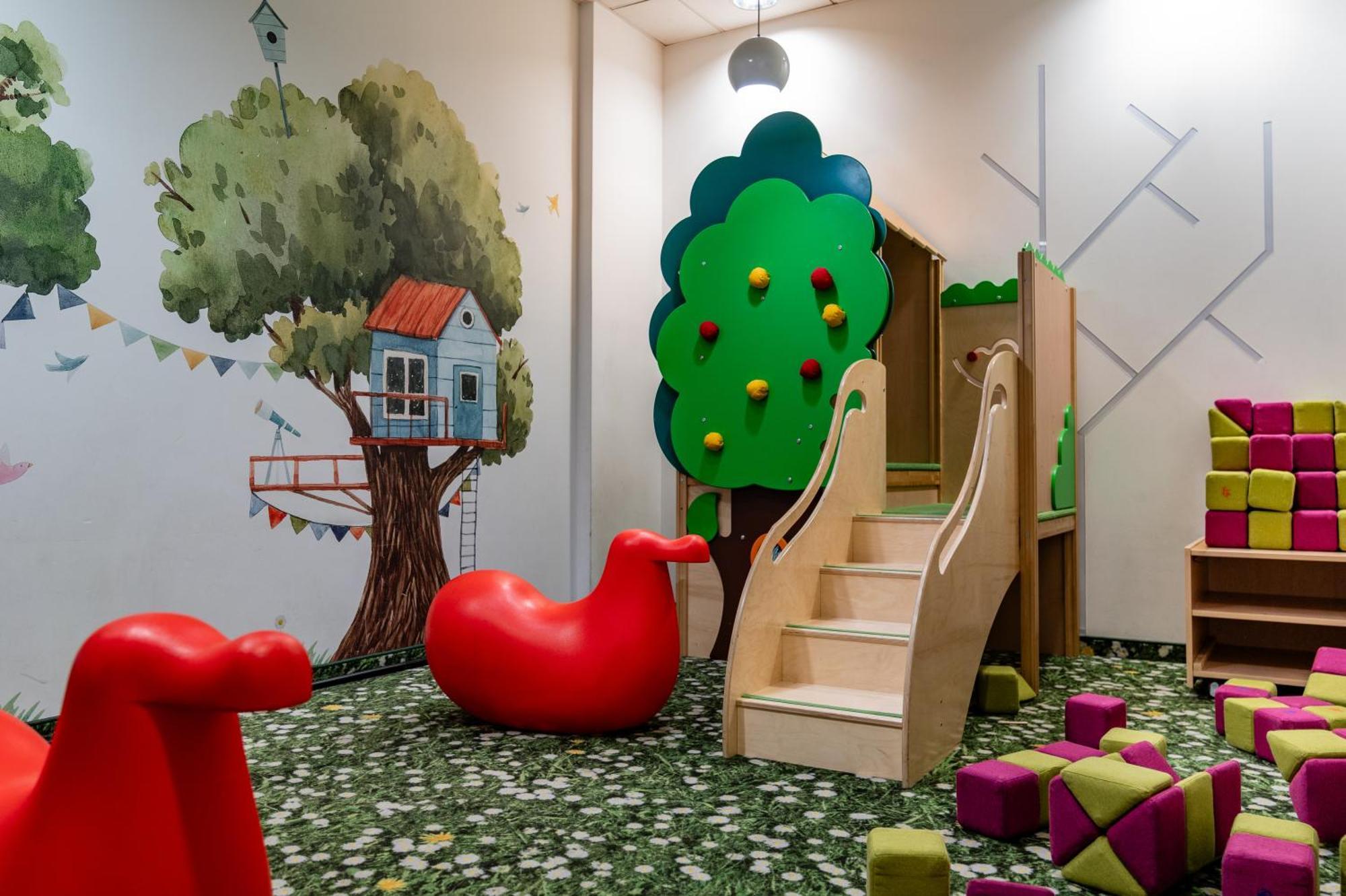 Novotel Warszawa Centrum Exterior foto The children's room