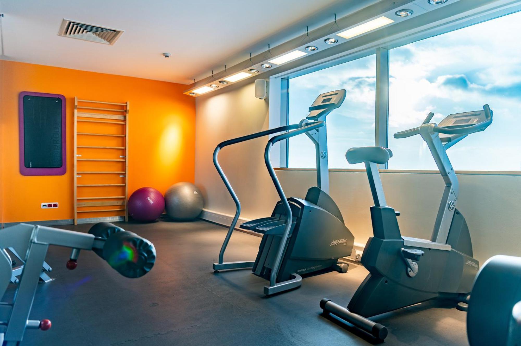 Novotel Warszawa Centrum Exterior foto Fitness room