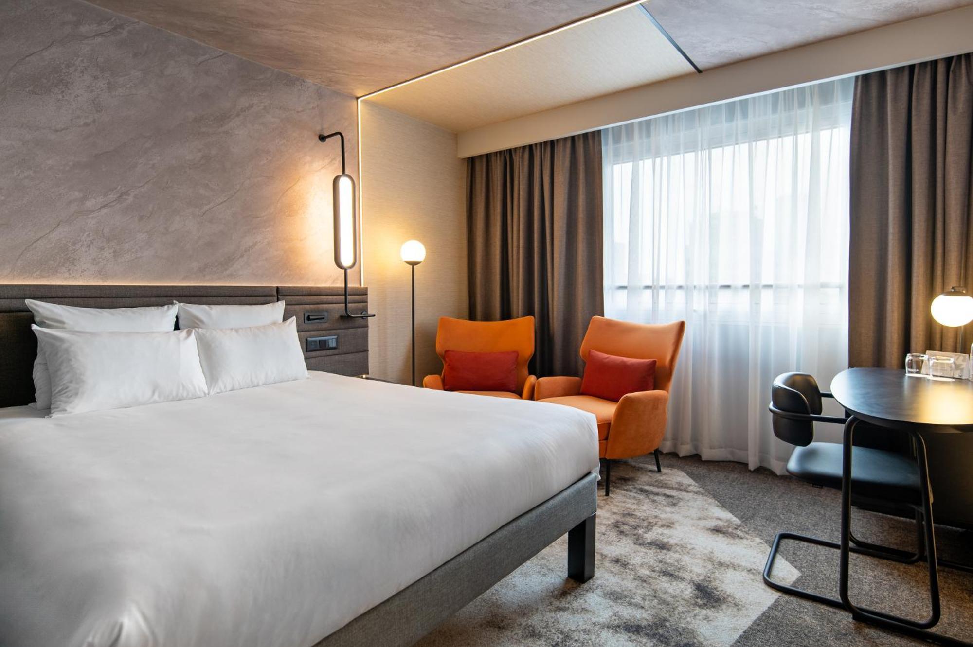 Novotel Warszawa Centrum Exterior foto Room at the Hilton Munich