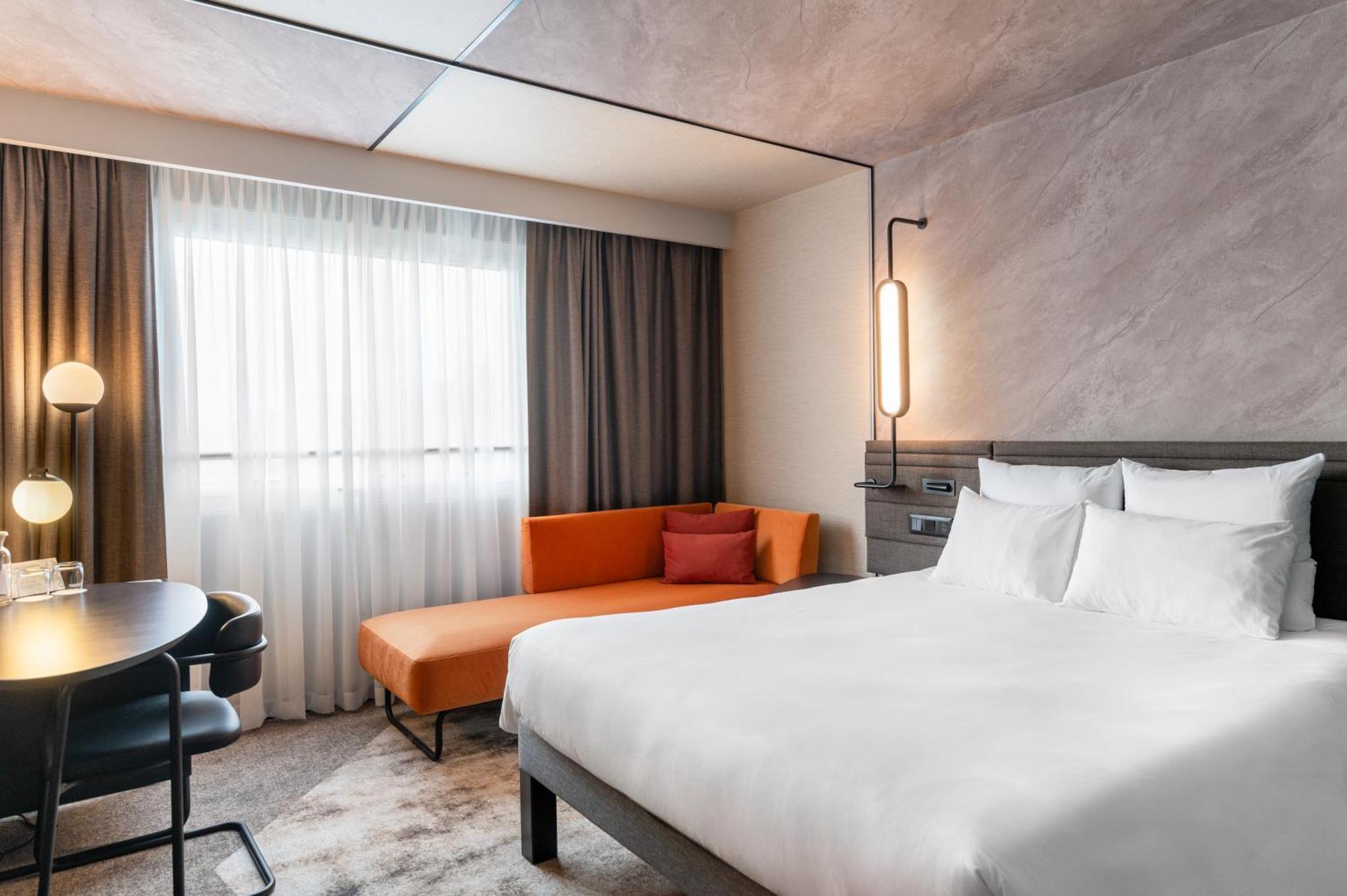 Novotel Warszawa Centrum Exterior foto Room at the Hilton Munich