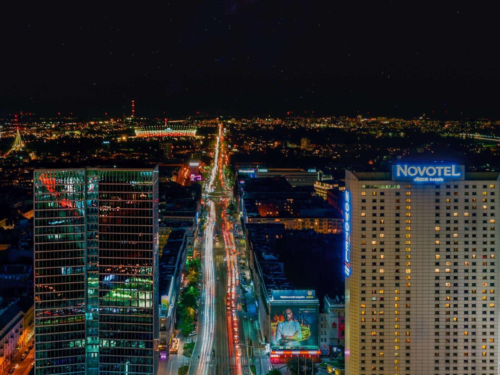 Novotel Warszawa Centrum Exterior foto